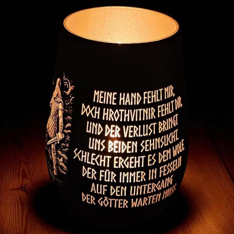 Windlicht mit Tyr, lasergraviert | Glanz & Gravur